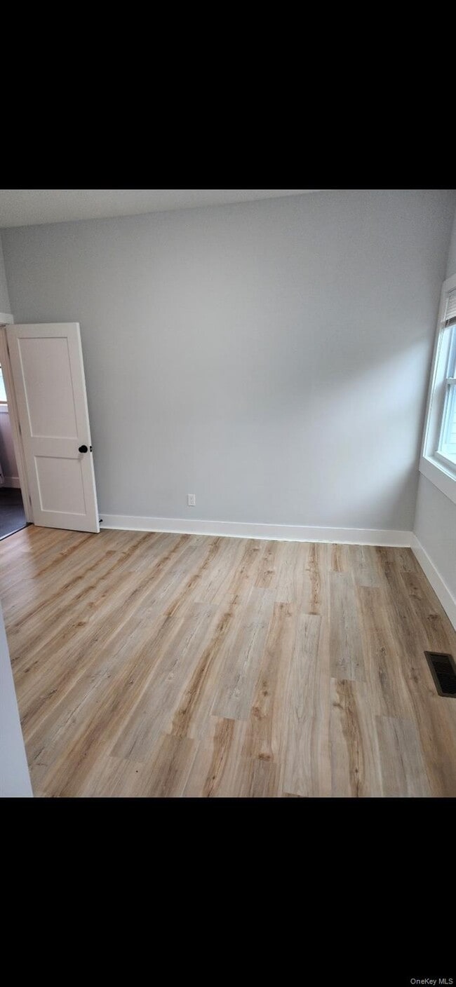 Photo - 18 Carman St