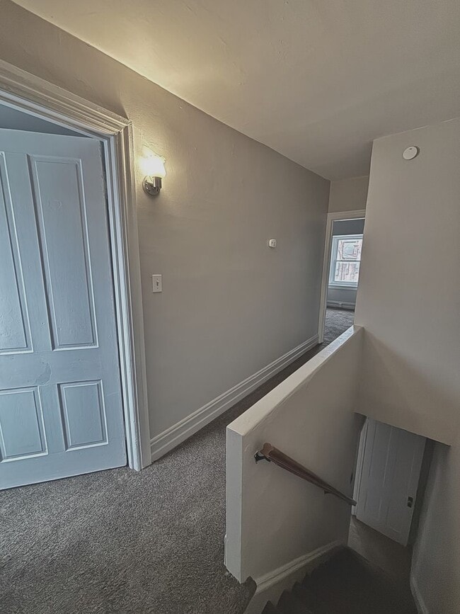 Photo - Spacious 5-Bed, 1-Bath, 1,890 sqt