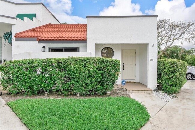 Photo - 385 NW 36th Ave
