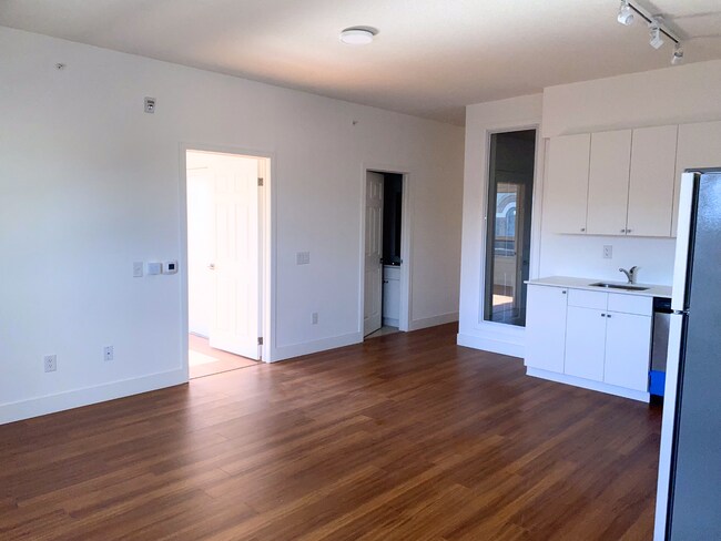 Photo - 1 Wellington St