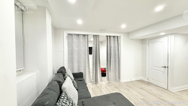 Photo - 4082 Channing Cres