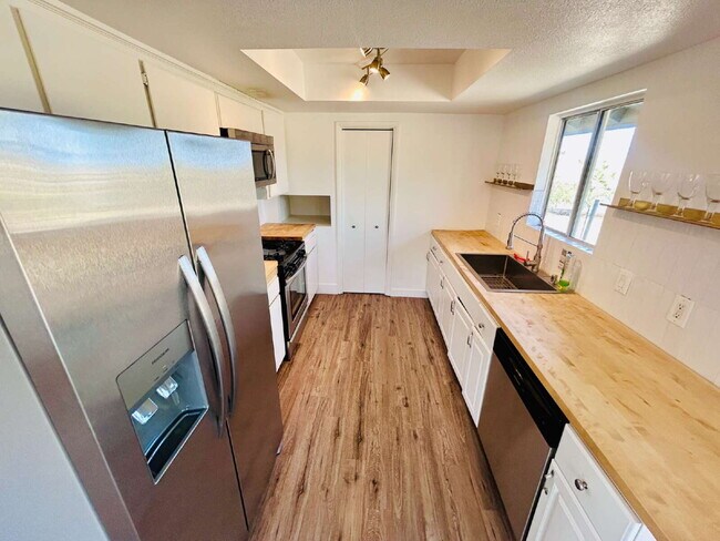 Beautiful 4 Bedroom House for rent in South Joshua Tree