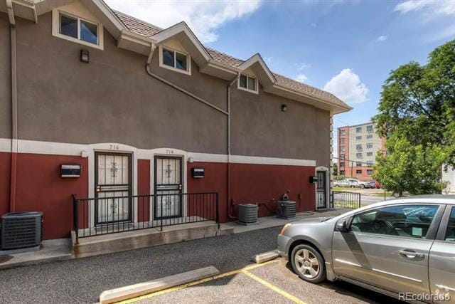 Building Photo - 714 E 18th Ave Rental