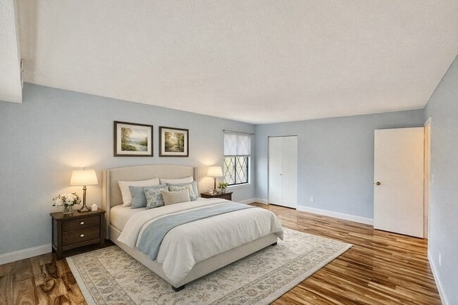 Photo - 4700 N Main St