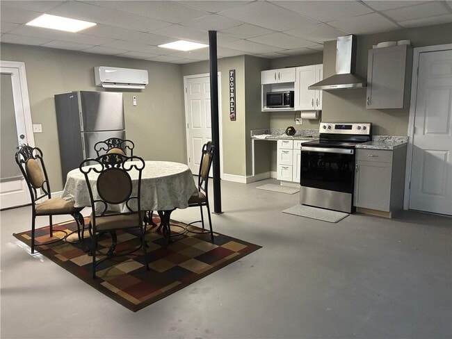 Photo - 6158 Suwanee Dam Rd