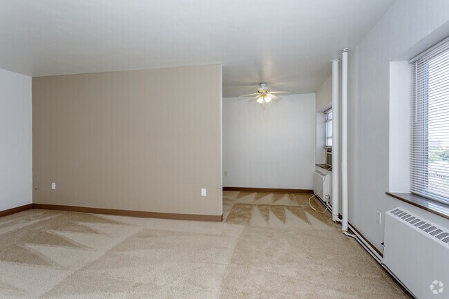 Studio, 1BA - 491 SF - Six40