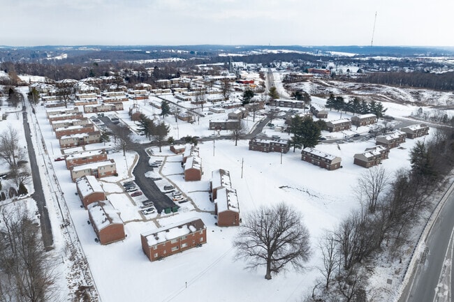 Pine Crest Apartments