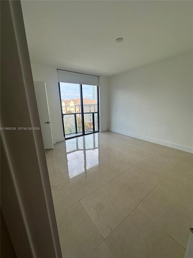 Photo - 201 SW 17th Rd Unit 701