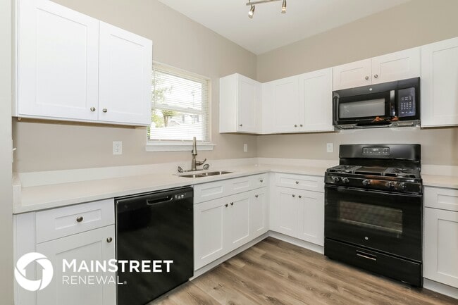 Photo - 4830 Tangerine Cir