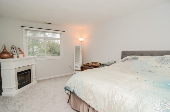 Photo - 21 Concord Greene Unit 8