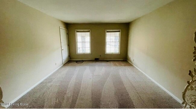 Photo - 1800 Gardiner Ln Unit 3