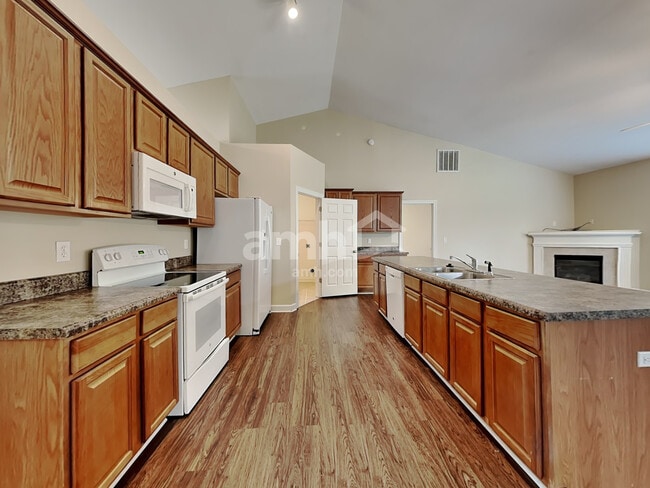 Photo - 16 Greenbranch Way