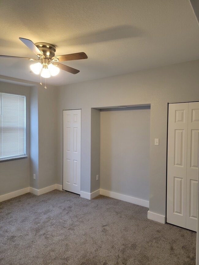 Dormitorio 1 - 2258 Almont St