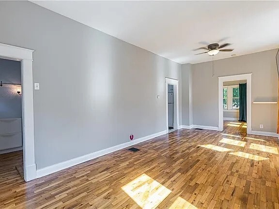 Photo - 4339 Lloyd St