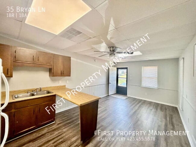 35 Bryan Ln