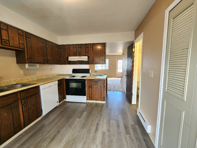 Photo - 59 Castle Royal Dr