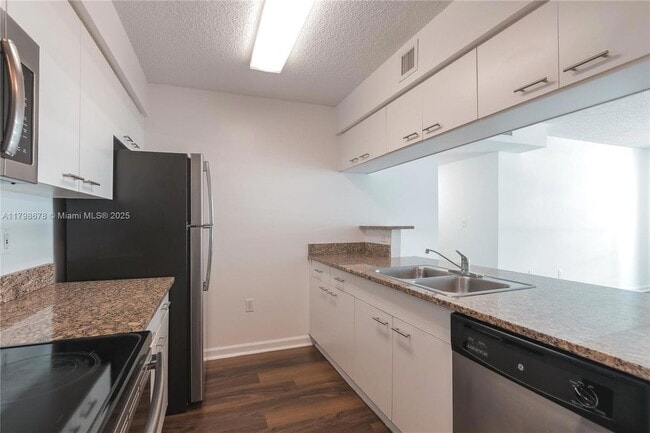 Photo - 1756 N Bayshore Dr