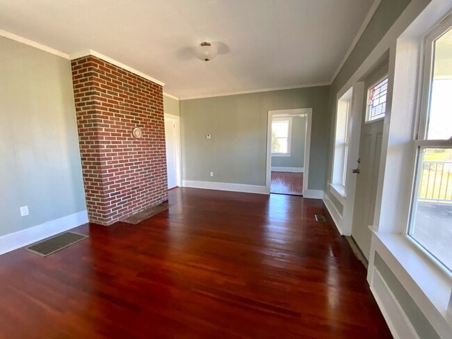 Photo - 3 bed/ 2 bath house in Seneca