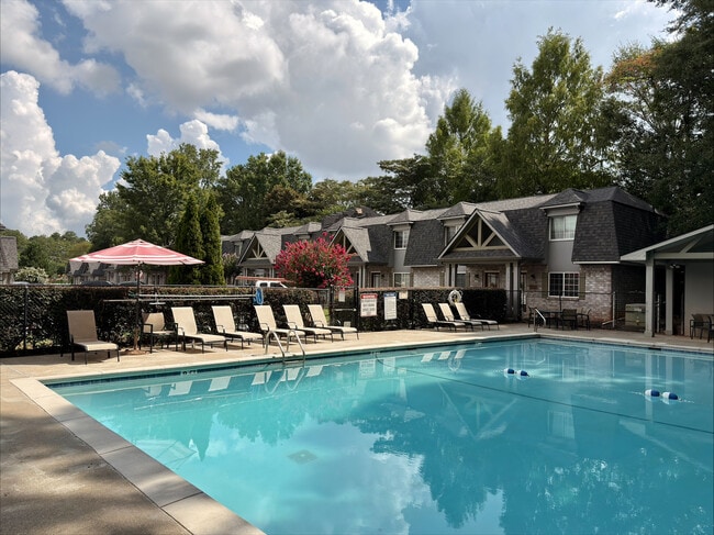 131 Rondak Cir SE