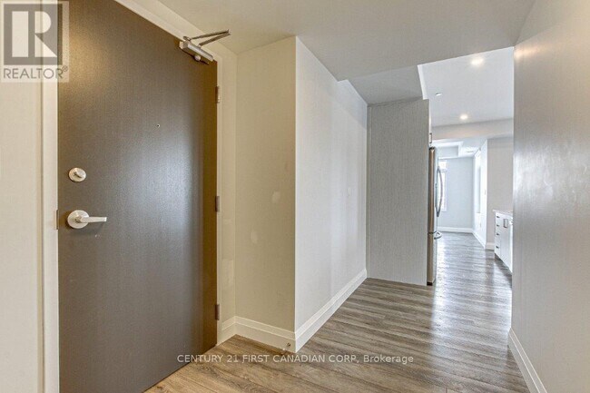 Photo - 200 Callaway Rd Unité 314