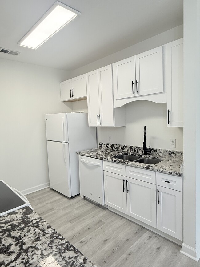 Photo - 129 Ashley Park Dr