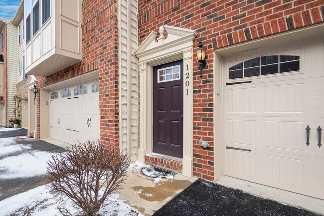 Photo - 1201 Pointe View Dr