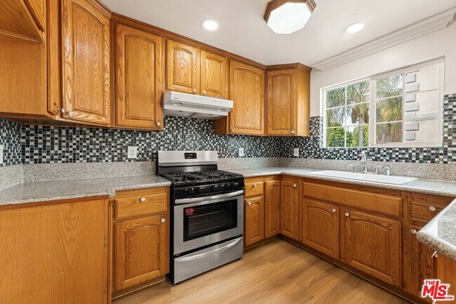 Photo - 11738 Valley View Ave Unit 1