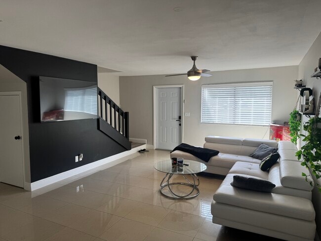 Photo - 6104 Channel Dr