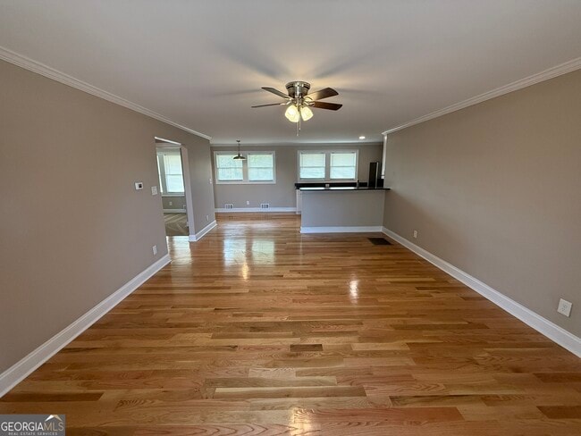 Photo - 657 Athens St