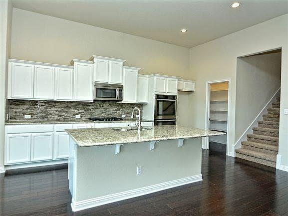 916 Purple Moor Pass