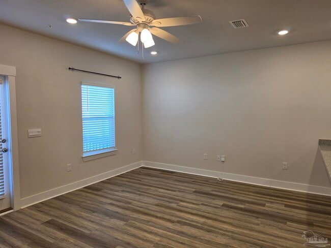 Photo - 9525 Nature Crk Cir