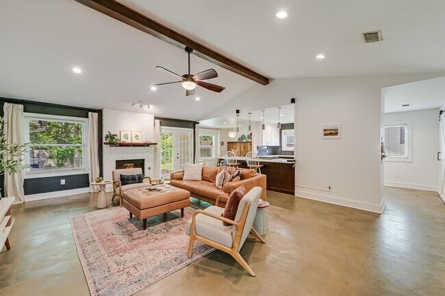 Photo - 9012 Texas Oaks Dr