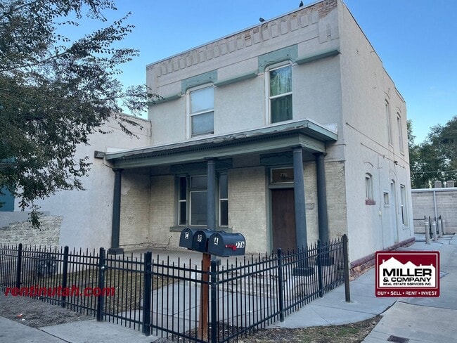 Building Photo - 776 W North Temple St Unit # C