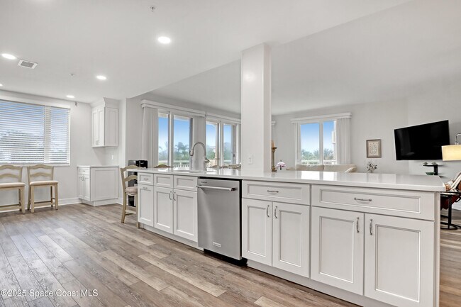 Photo - 140 Warsteiner Way Unit 204