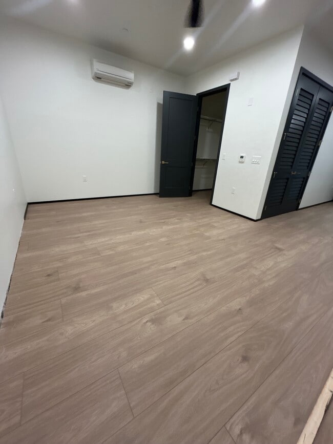 Photo - 1324 N St Unidad Ground Floor - Park Facing