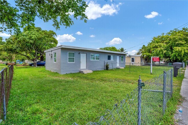 Photo - 26620 SW 138th Ct Unit B