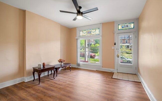 Photo - 124 Collins Ave