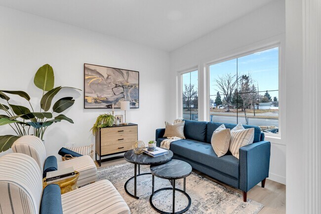 Photo - 9333-9149 Street Unit c. 9333 149 St. NW