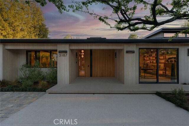 Photo - 3187 Oakdell Rd