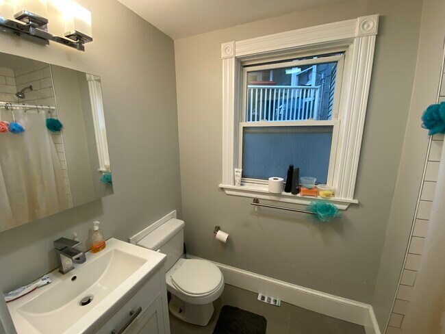 Photo - 82 Hillside St Unidad 3