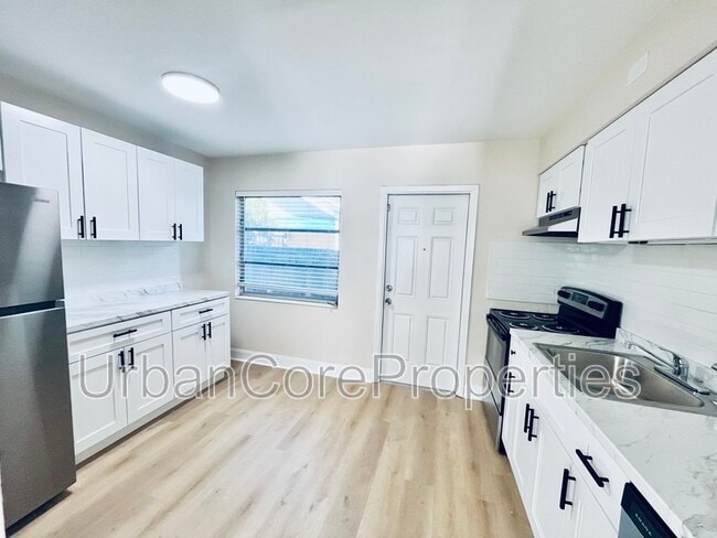 Photo - 105 7th Ave N Unit #3