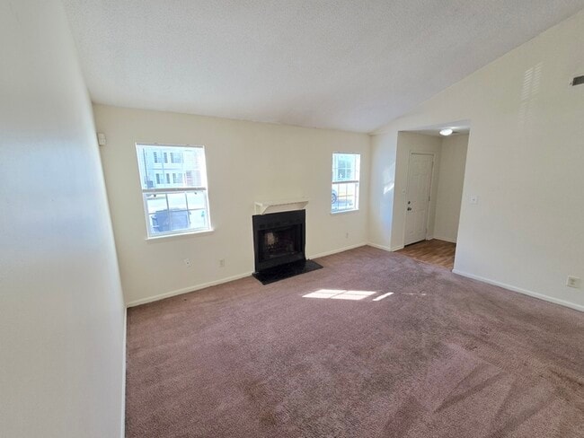 Photo - 174 S Kentucky Ave Townhome