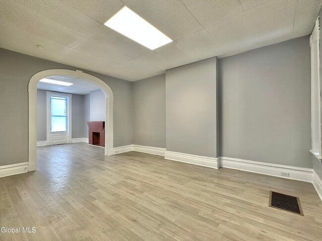 Photo - 1 Pawling Ave