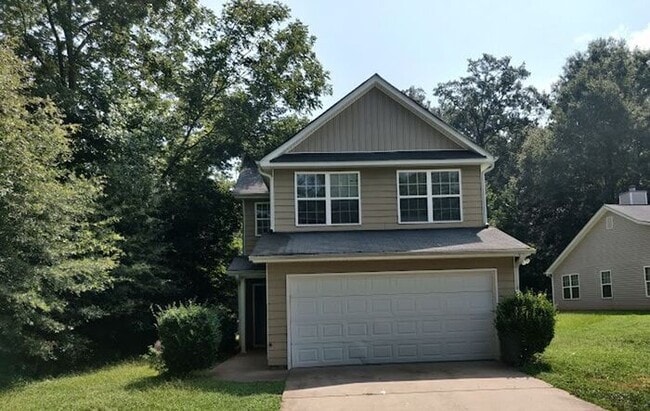 Building Photo - COMING SOON: Renovated 3BR 2BA Home w/ 2-Car Garage • Open-Concept Kitchen in Griffin