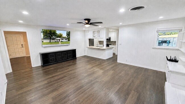Photo - 1515 W 19th St