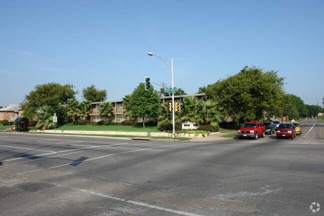 Photo - Upper E - Coral Gates (OLD)