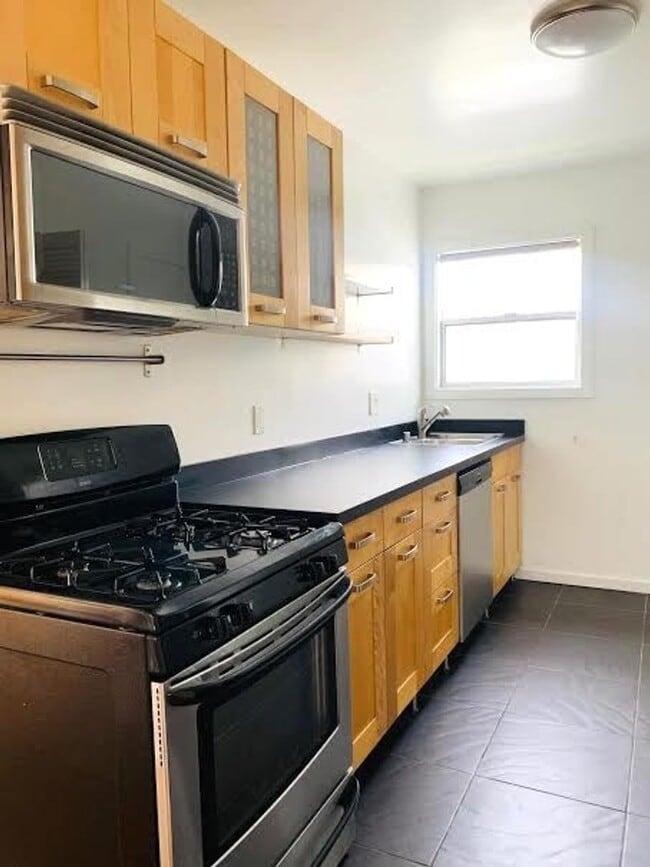 Photo - 1154 Venice Blvd