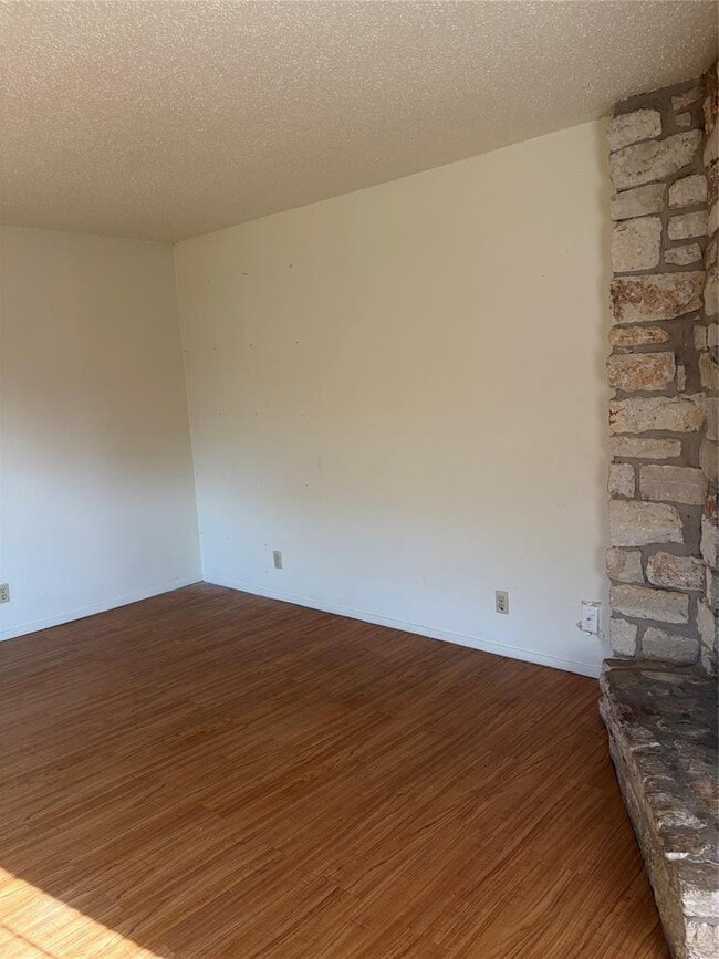 2311 Rachael Ct