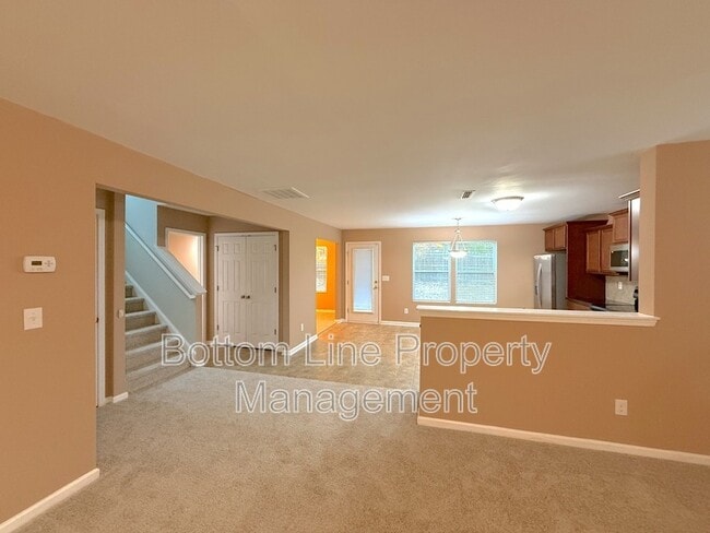 Photo - 1521 Van Ness Ln