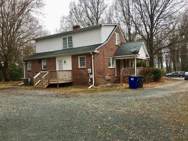 Coming Soon! Great 3BR/2BA brick home, wal... - Coming Soon! Great 3BR/2BA brick home, wal...